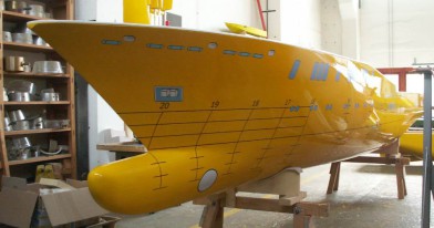 Modell einer Luxus-Yacht.